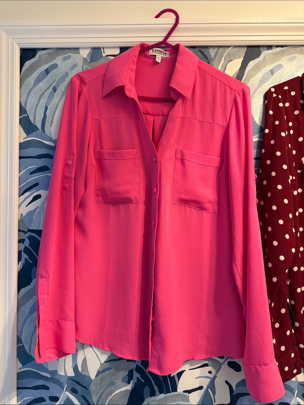 Express Women's Bright Pink Button-Front Collared Shirt
